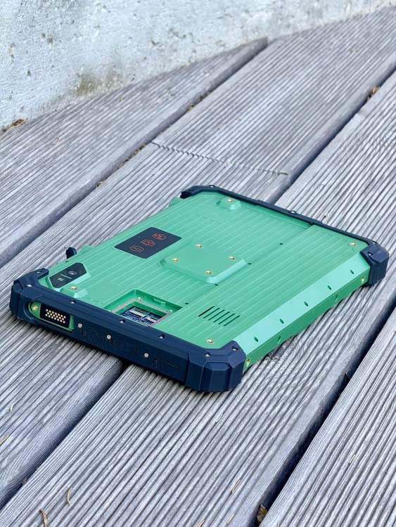 Планшет Runbo P5