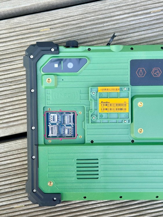 Планшет Runbo P5